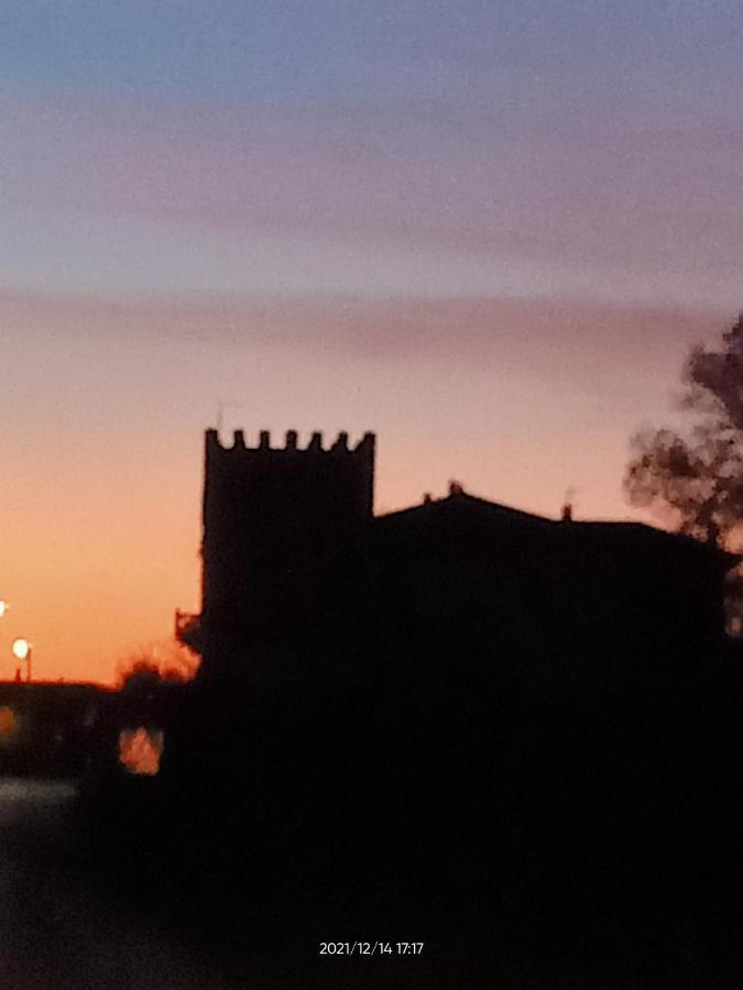 La Torre di Barbara Villa Ardea Bagian luar foto